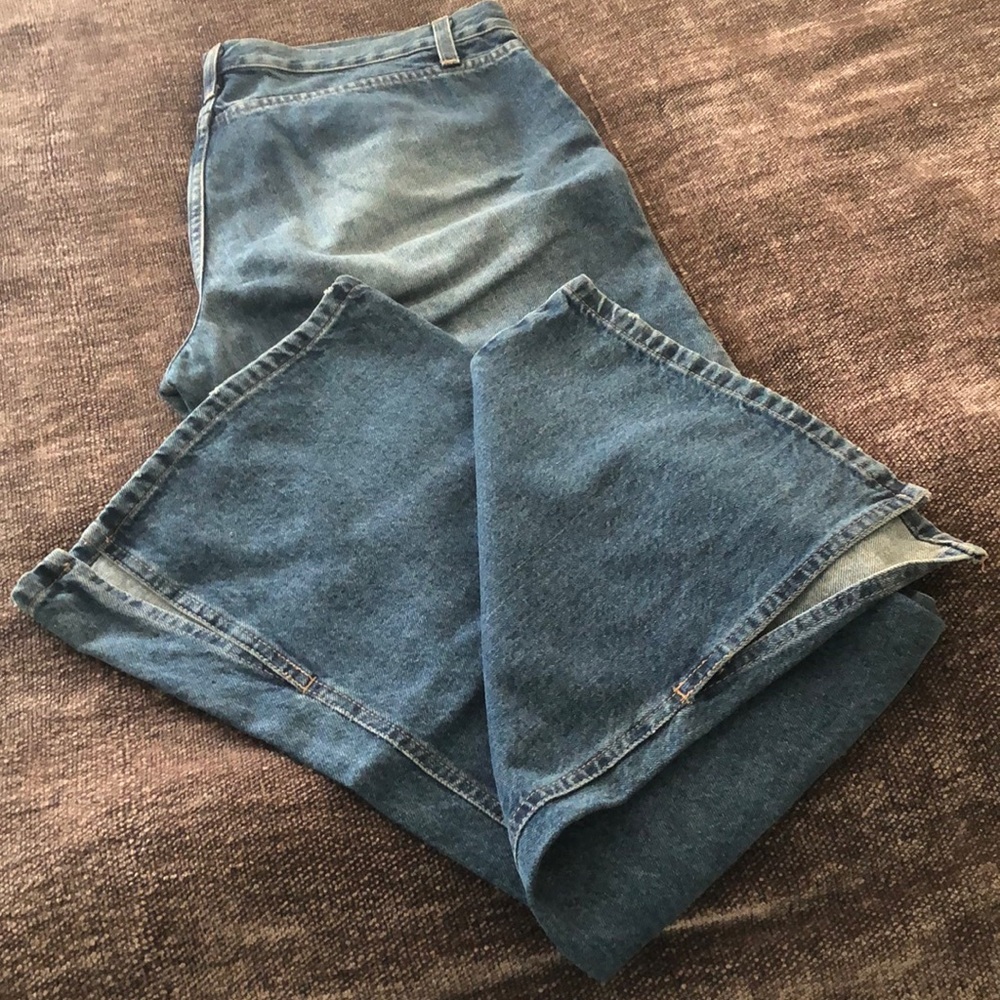 Jeans - Picture 2 of 4